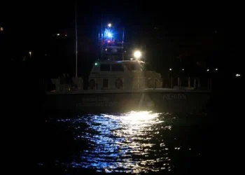 Κρήτη: Νεκροί εντοπίστηκαν 18 μετανάστες σε φουσκωτή λέμβο που βυθίστηκε εν μέσω θαλασσοταραχής