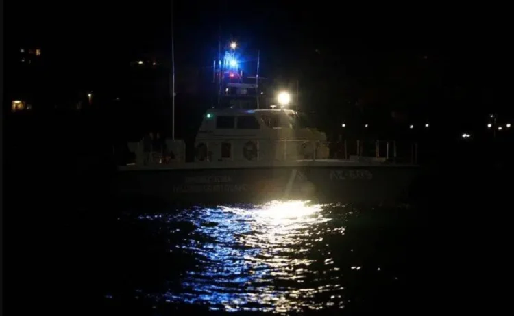 Κρήτη: Νεκροί εντοπίστηκαν 18 μετανάστες σε φουσκωτή λέμβο που βυθίστηκε εν μέσω θαλασσοταραχής