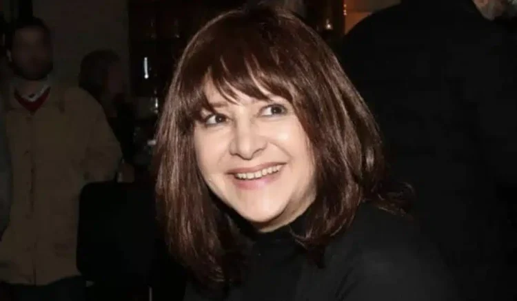 Θυμάστε την παρουσιάστρια Μαρία Χούκλη; Έτσι είναι σήμερα και για αυτό το λόγο εξαφανίστηκε