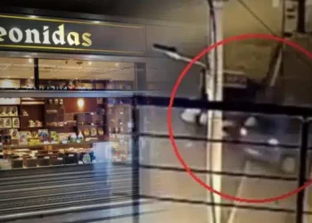 Γιος του ιδιοκτήτη των καταστημάτων σοκολάτας «Λεωνίδας» ο 24χρονος που έχασε τη ζωή του στο φρικτό τροχαίο στη Λούτσα