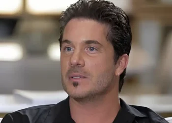 Νίκος Οικονομόπουλος: «Κάθε βράδυ πριν κοιμηθώ μ’ αρέσει να λέω τους Χαιρετισμούς της Παναγίας»