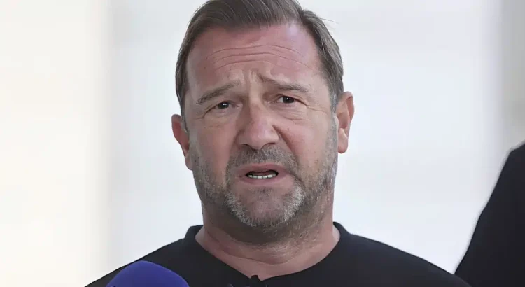 Πλακιάς κατά Γεωργιάδη: «Αν τα βρω με την Καρυστιανού το πιθανότερο είναι να ξαναγίνετε τηλεβιβλιοπώλης»