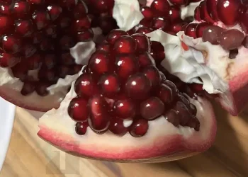 Γιατροί αποκαλύπτουν ότι η κατανάλωση ροδιού προκαλεί…