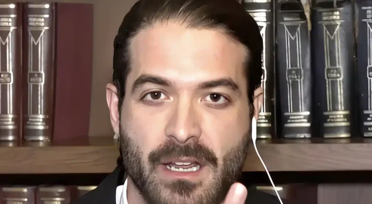 Ξέσπασε ο Άρης Μουγκοπέτρος: «Με αυτό το χέρι θα πάω να δουλέψω στην οικοδομή και θα τους πάω τα λεφτά – Μου στέρησαν τα παιδιά μου»