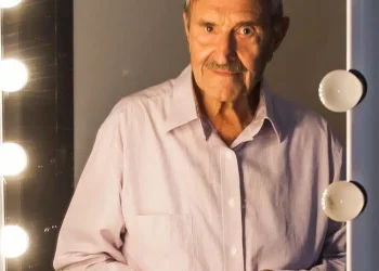 Γιάννης Βογιατζής: Ο ηθοποιός έγινε 100 ετών και η Φίνος Φίλμ τον τίμησε με ένα συγκινητικό βίντεο