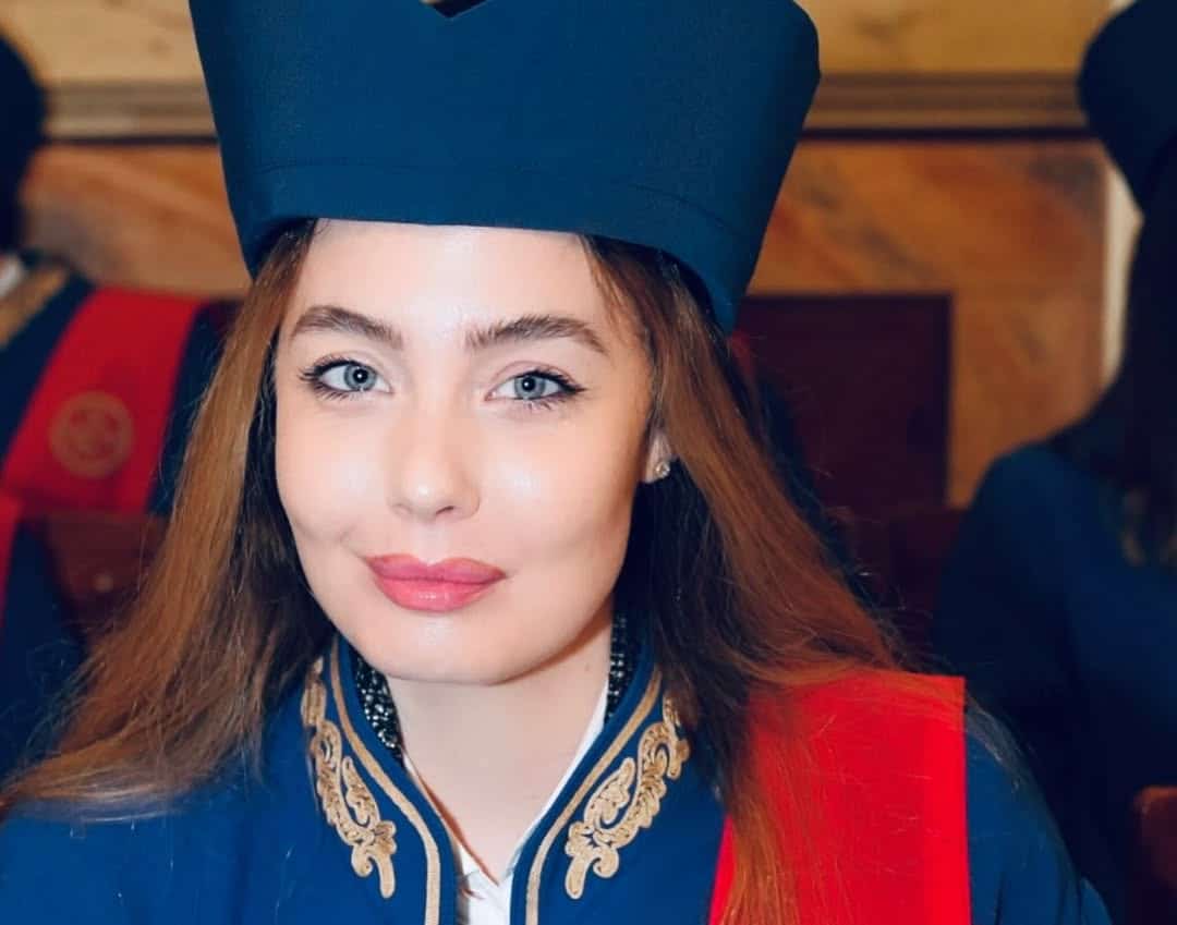 Αντωνία Καλλιμούκου: Πήρε το πτυχίο της – «Ευχαριστώ την Παναγιά μου που με αξίωσε να μπορώ να σπουδάσω» 2 4 8