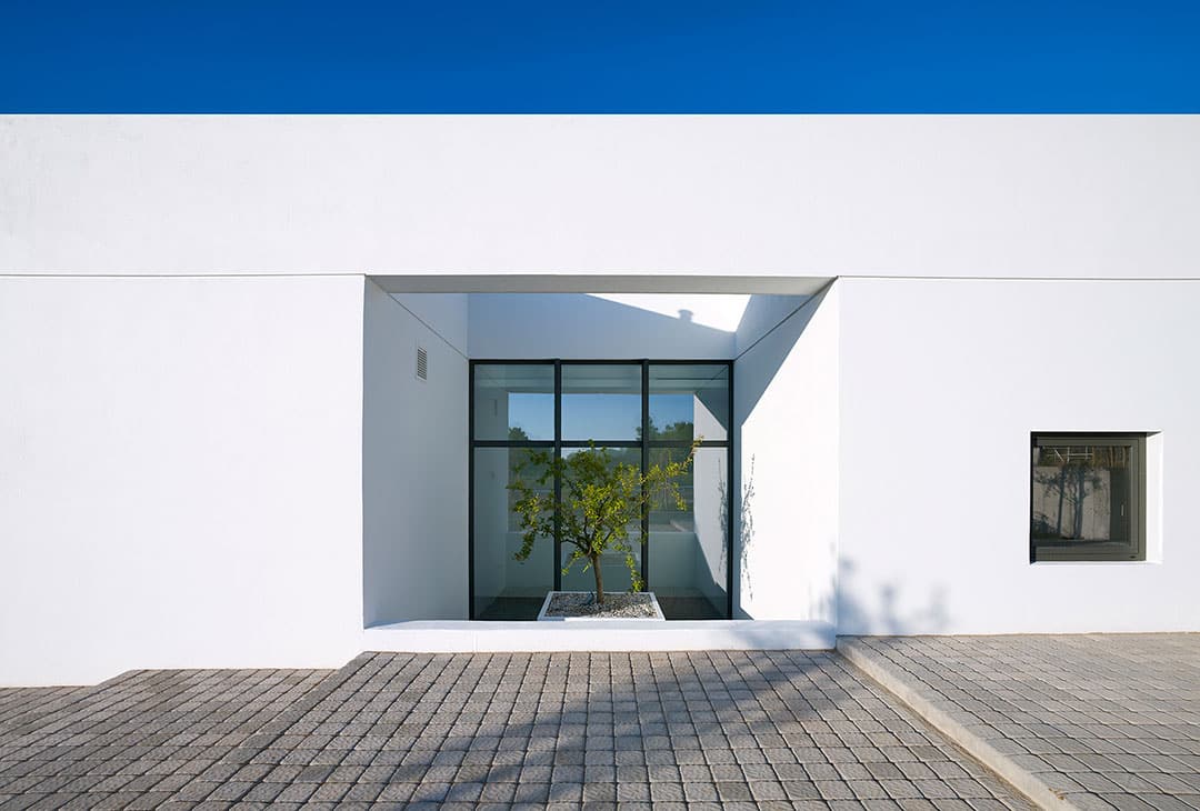 Αποτεφρωτήριο Ριτσώνας: 6 χρόνια λειτουργίας – Οι επώνυμοι που προτίμησαν καύση πριν από τον Γιώργο Παπαδάκη 7 52a58694b484253650bf5e4fc2dad643