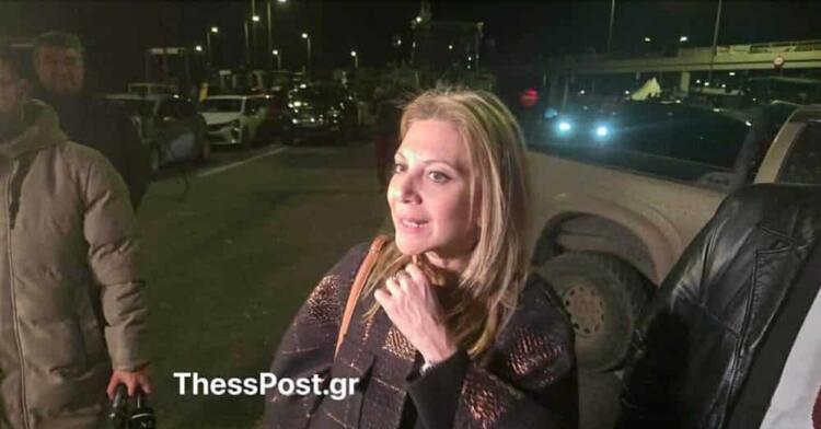 Η Μαρία Καρυστιανού στο μπλόκο της Νίκαιας: «Το νέο κόμμα σύντομα θα διεκδικήσει την ψήφο της κοινωνίας» – Το μήνυμα προς τους αγρότες