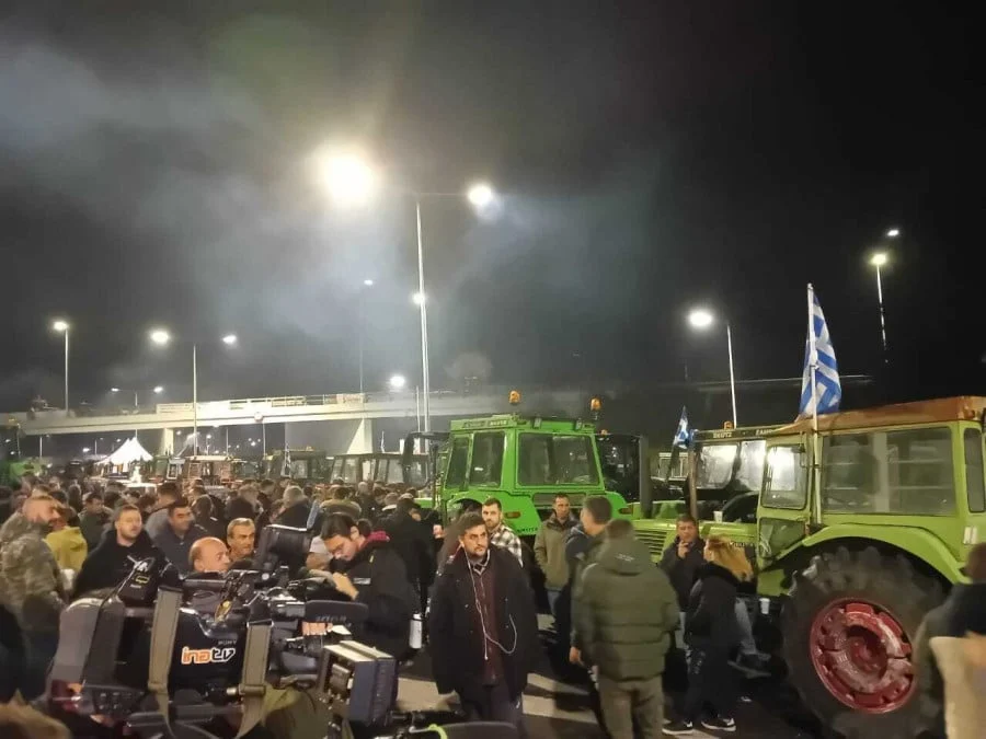 ΚΟΒΕΤΑΙ Η ΕΛΛΑΔΑ ΣΤΑ ΔΥΟ - Η ΑΠΟΦΑΣΗ ΤΩΝ ΑΓΡΟΤΩΝ 1 agrotes nikaia c7a23