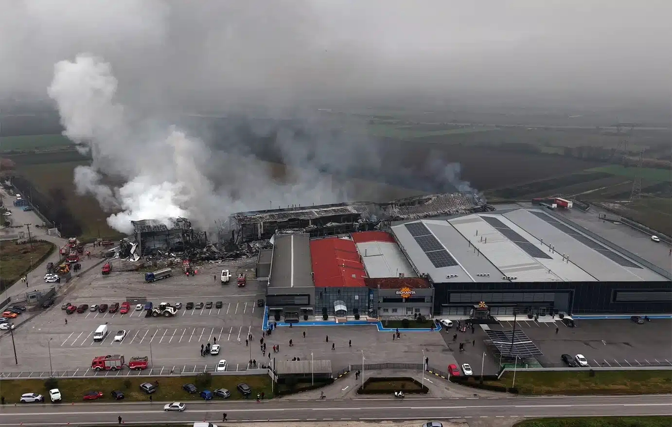 Η «Βιολάντα» ανακοινώνει άμεση βοήθεια στις οικογένειες των θυμάτων: «Εφαρμόζουμε σταθερά τα πρωτόκολλα ασφαλείας» 1 biolanta drone