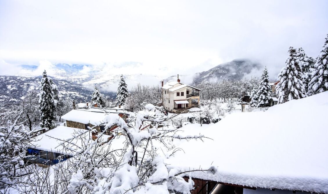 ektakta metra idiotikos tomeas kakokairia
