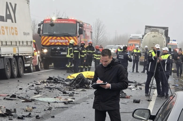 H εξήγηση πραγματογνώμονα: Γιατί το mini bus των οπαδών του ΠΑΟΚ έστριψε αριστέρα πριν την σύγκρουση 2