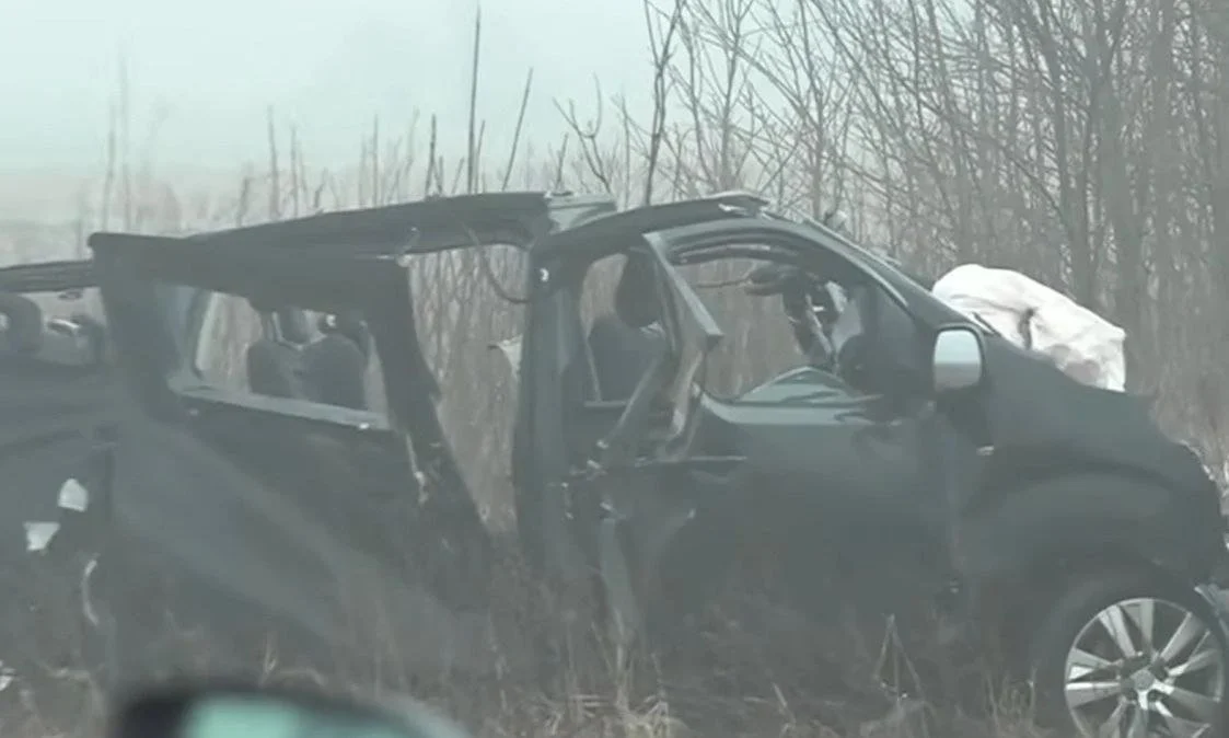 H εξήγηση πραγματογνώμονα: Γιατί το mini bus των οπαδών του ΠΑΟΚ έστριψε αριστέρα πριν την σύγκρουση 4 g rzc3cwmaap4bz