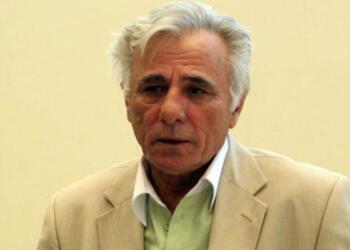 Πέθανε ο Σπύρος Καρατζαφέρης – Η πορεία του στη δημοσιογραφία και η σχέση του με τον αδερφό του, Γιώργο