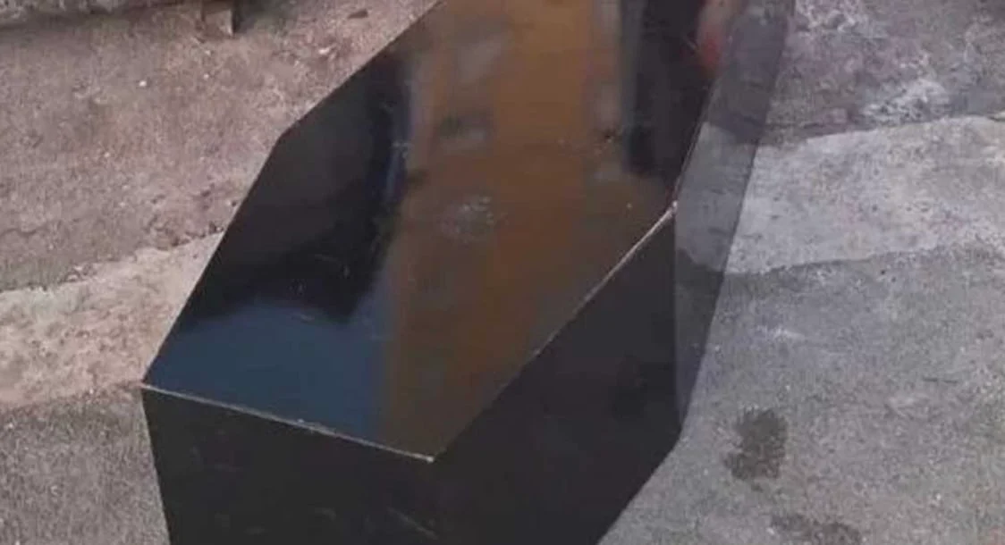 Χαμός σε κηδεία: Η νεκρή άνοιξε τα μάτια – Έτρεχαν πανικόβλητοι οι συγγενείς