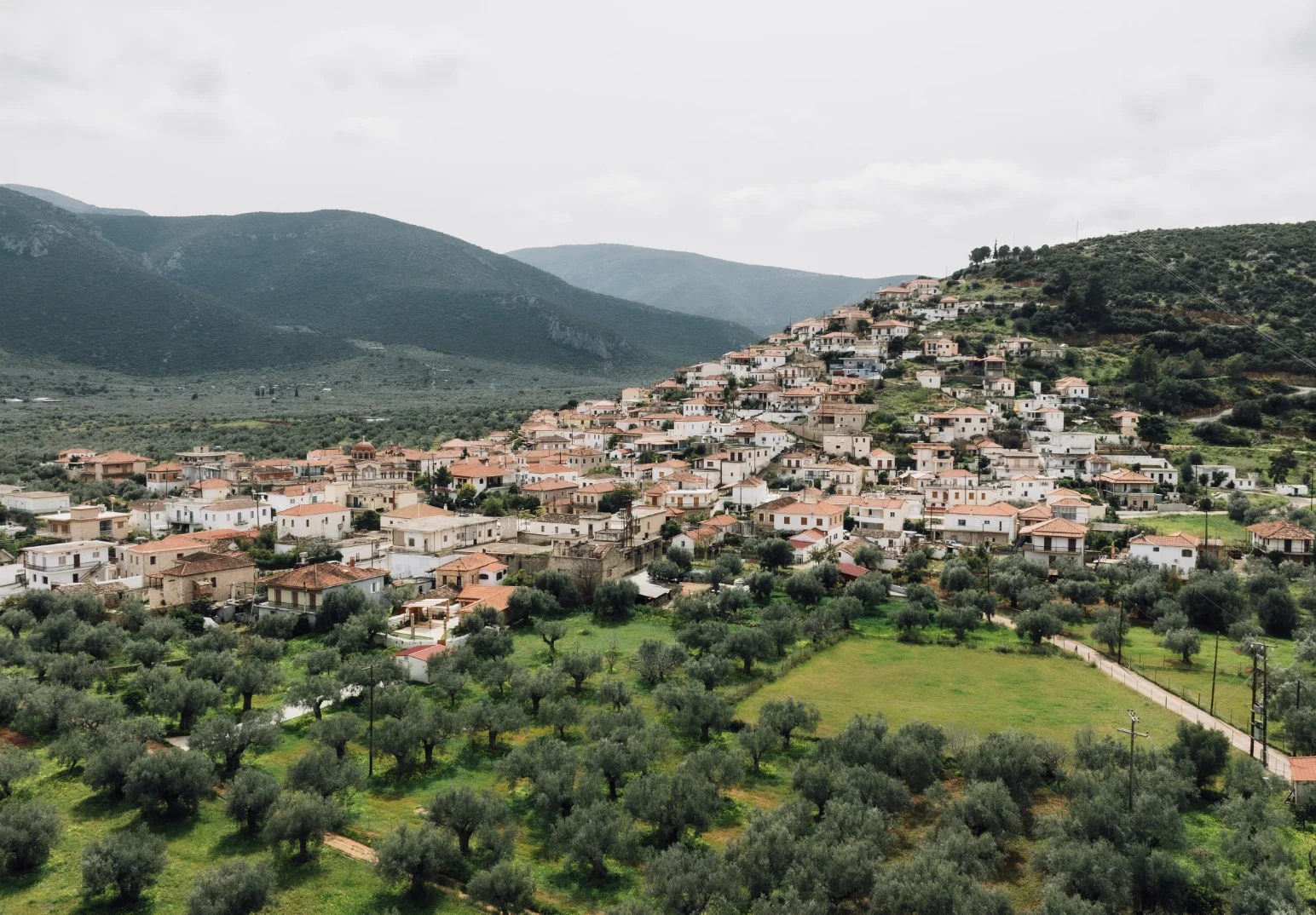 Βάνα Ραμπότα: Η Ειρήνη του «50 – 50» εγκατέλειψε την ΤV και την Αθήνα και έγινε δασκάλα σε χωριό 1 stigmiotypo othonis 2025 06 25 17.43.04