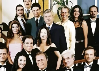 ΠΕΘΑΝΕ Ο ΣΠΟΥΔΑΙΟΣ ΚΑΙ ΑΓΑΠΗΜΕΝΟΣ ΗΘΟΠΟΙΟΣ ΤΗΣ ΛΑΜΨΗΣ