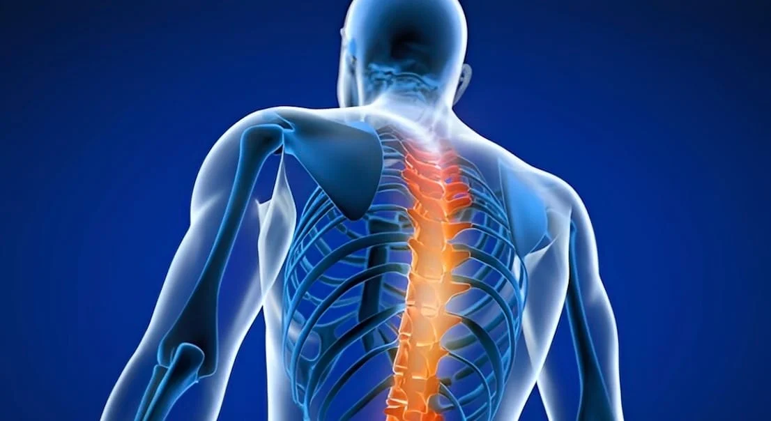 Οστεοπόρωση: 5 πρωινές συνήθειες που θα δυναμώσουν τα οστά σας