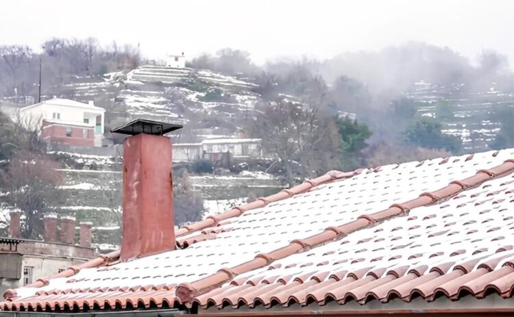 Αρχίζει η 4ήμερη ψυχρή εισβολή με ανέμους 8 μποφόρ – Οι περιοχές που θα χιονίσει