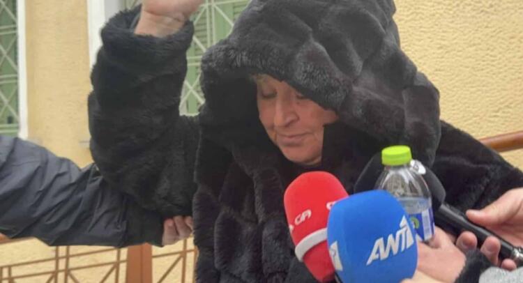 Ποινή φυλάκισης δύο ετών στη διευθύντρια που έδεσε με ταινία 13χρονο, «το έκανα για πλάκα, δεν δυσανασχετούσε» είπε