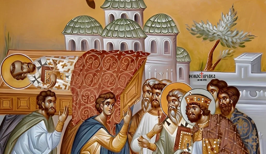 Σήμερα γιορτάζει το όνομα που το λείψανο του Αγίου περίμενε επί 30 έτη θαμμένο στον τόπο της εξορίας και του μαρτυρίου του