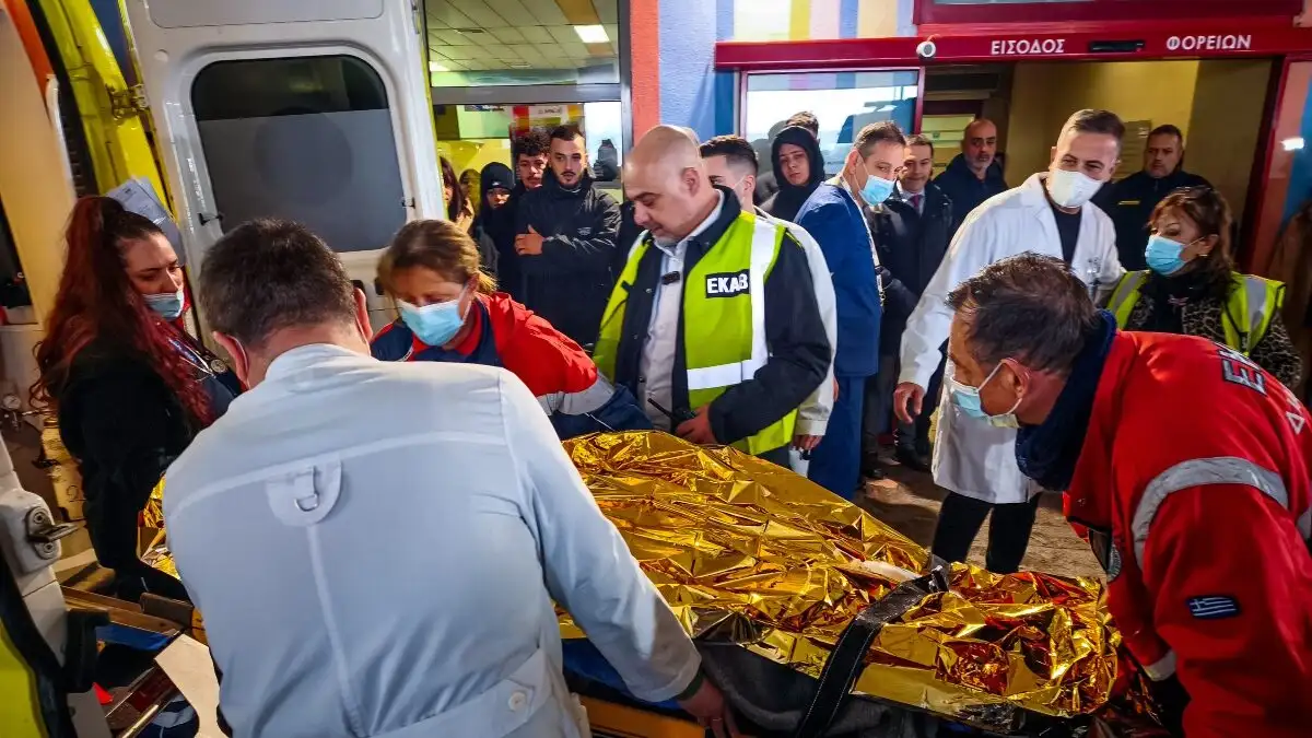 Τραγωδία στη Ρουμανία: Ο 20χρονος δε θυμάται τίποτα από το δυστύχημα – «Είχε άγιο, έγινε θαύμα», λέει ο παππούς του 1 traumaties paok 1 1200x675 1