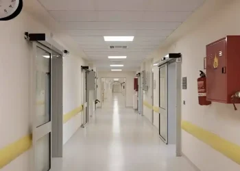 Διέγνωσαν πνευμονία σε 46χρονο – Έφυγε με φέρι μποτ για Κύμη και πέθανε από ανακοπή λίγες ώρες μετά