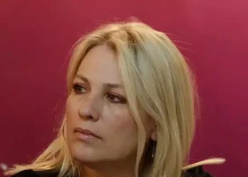 Μαριάννα Τουμασάτου για Αλέξη Τσίπρα: «Θεωρώ ότι τα λάθη του είναι ανθρώπινα, δεν έχει κάνει εγκλήματα»