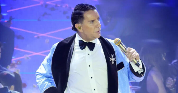 ΜΟΛΙΣ ΜΑΘΕΥΤΗΚΕ ΓΙΑ ΤΗΝ ΜΗΤΕΡΑ ΤΟΥ ΓΙΩΡΓΟΥ ΜΑΖΩΝΑΚΗ