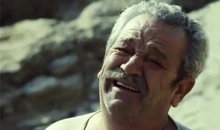 Η τραγική ιστορία της ζωής του πασίγνωστου Έλληνα ηθοποιού – Έθαψαν ζωντανή την 12χρονη κόρη του στον σεισμό του ’56 στη Σαντορίνη