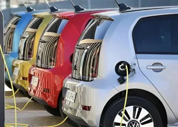 Aυτοκίνητο σε κάθε νοικοκυριό – Επιδότηση έως 18.000 ευρώ για νέο όχημα