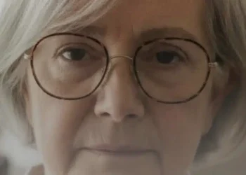 Προσκάλεσα όλα μου τα παιδιά για κυριακάτικο τραπέζι. Έμειναν με το ζόρι μία ώρα και ούτε καν περίμεναν να φάμε