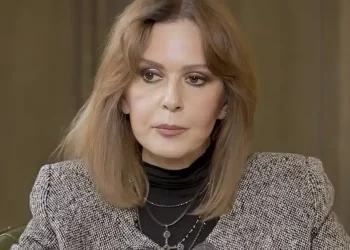 Κάτια Δανδουλάκη: «Από τα 32 χρόνια που ήμασταν με τον Μάριο Πλωρίτη, τα 20 ήμασταν 3, ήταν και η γυναίκα του»