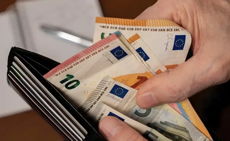 Συντάξεις Μαρτίου 2026: Πότε πληρώνονται μισθωτοί και μη μισθωτοί – Πώς επηρεάζει η Καθαρά Δευτέρα