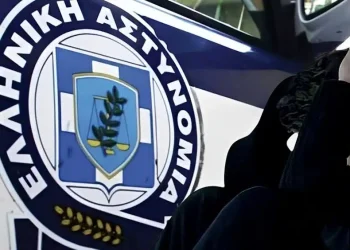 Πατέρας ξυλοκόπησε τον γιο του γιατί άργησε να ξυπνήσει για το σχολείο