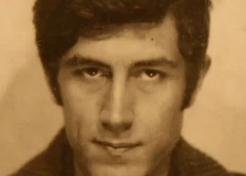 Σαν σήμερα πέθανε ο πασίγνωστος Έλληνας τραγουδιστής που έφυγε στο νοσοκομείο από από καρδιακή ανεπάρκεια