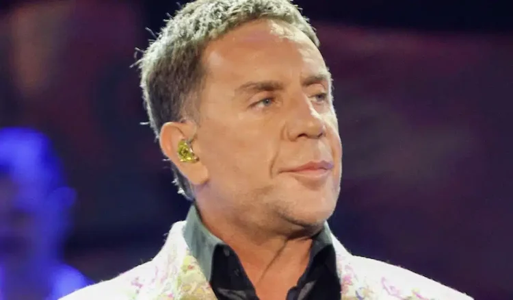 Στο νοσοκομείο με ιογενή λοίμωξη ο Γιώργος Μαζωνάκης – Εμφάνισε υψηλό πυρετό και πόνους στο στομάχι