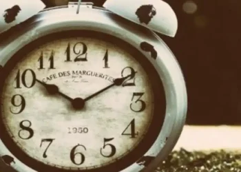 Αλλαγή ώρας – Μάρτιος 2026: Πότε γυρίζουμε τα ρολόγια μία ώρα μπροστά