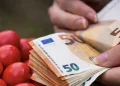 Στα «σκαριά» επίδομα Πάσχα 150 έως 250 ευρώ – Ποιοι θα το δικαιούνται, πότε θα το εισπράξουν