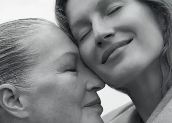 «Ξεπερνιέται ποτέ η απώλεια της μάνας σου; Φεύγει ποτέ αυτός ο πόνος;»