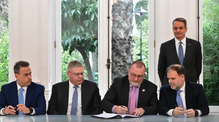 Μπήκαν οι υπογραφές της Ελλάδας με τη Chevron για την αξιοποίηση των υδρογονανθράκων