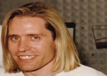 Πέθανε ο μουσικός Γιάννης Ευσταθίου, που ήταν μέλος του συγκροτήματος O.P.A.