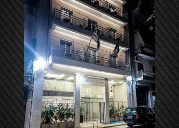 Μαθεύτηκε όλη η αλήθεια για τον 15χρονο που έπεσε και σκοτώθηκε από ξενοδοχείο στο κέντρο της Αθήνας