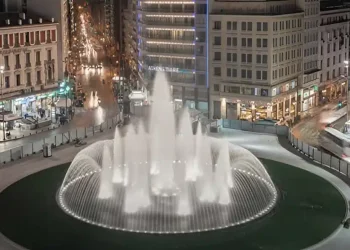 Τραγωδία στην Ομόνοια – 15χρονος έπεσε στο κενό από μπαλκόνι ξενοδοχείου