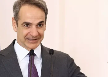 «Εκτόξευση» Μητσοτάκη στις δημοσκοπήσεις