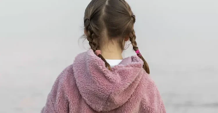 Θεσσαλονίκη: Φρίκη και αηδία μέσα στο διαμέρισμα που ζούσε η 6χρονη ανιψιά του