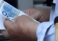 Συντάξεις Απριλίου: Νωρίτερα τα χρήματα για χιλιάδες συνταξιούχους