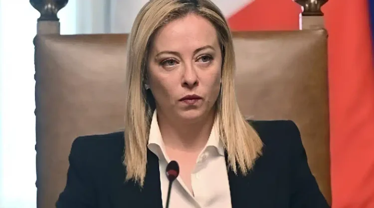 Μελόνι: «H Ιταλία μειώνει τους φόρους στα καύσιμα για τις επόμενες τρεις εβδομάδες»