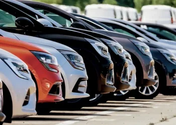 Μεγάλη επιδότηση για αντικατάσταση οχήματος: Ποιοι δικαιούνται έως 30.000 ευρώ για νέο ΙΧ