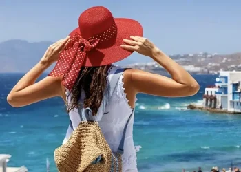 Τουρισμός για Όλους 2026: Πότε ανοίγει η πλατφόρμα για το voucher μέχρι 600 ευρώ